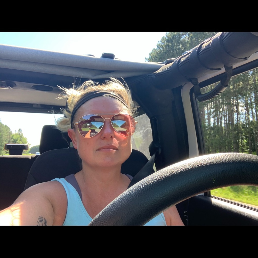 Meet your Posher, Dana